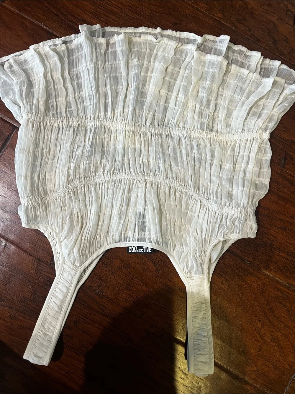 NWT Future Collective Cream Crinkle Peplum Tank Top | Size Medium - Picture 5 of 6